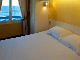 Ξενοδοχείο Ambassadeurs Logis 3*